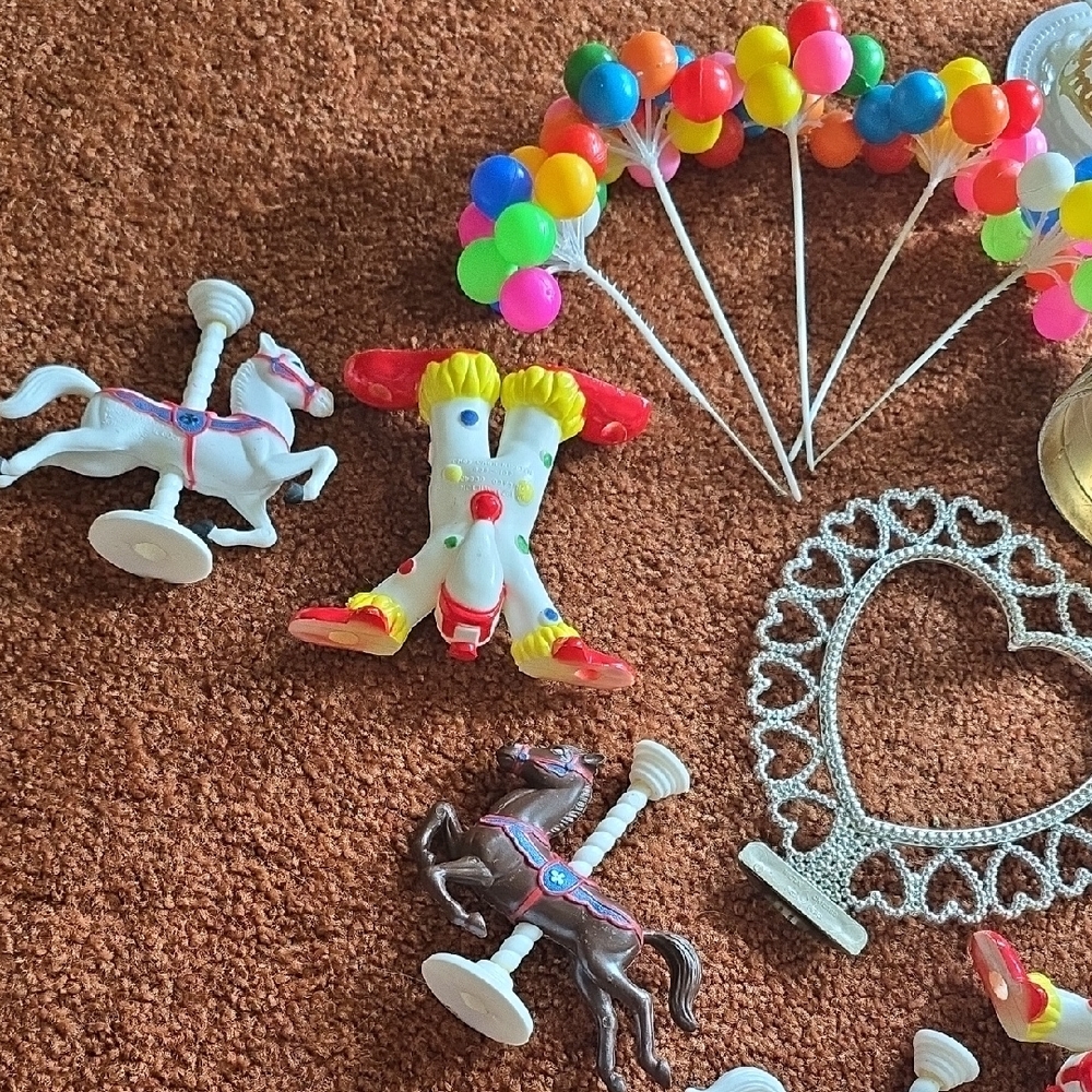 Vintage Cake Toppers 70s 80s Set - Picture 2 of 10